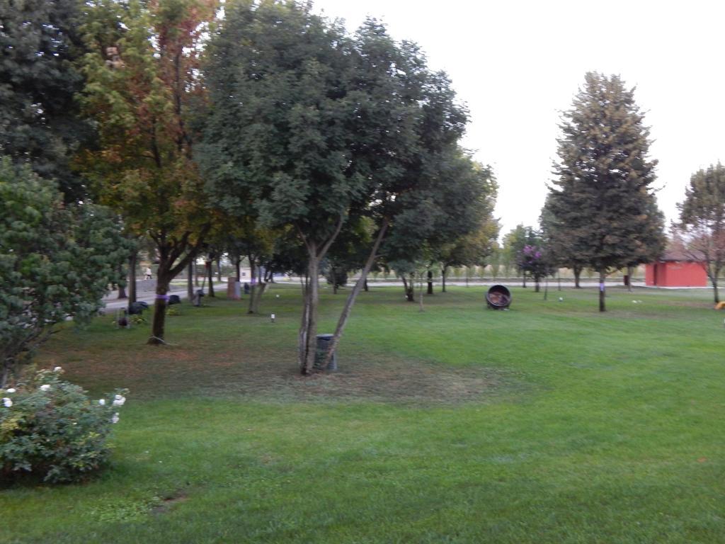 Agriturismo Battibue Fiorenzuola dʼArda Zewnętrze zdjęcie